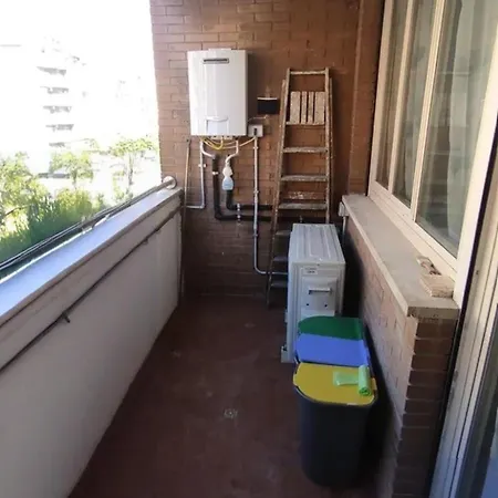 Cuki's Apartment Rom